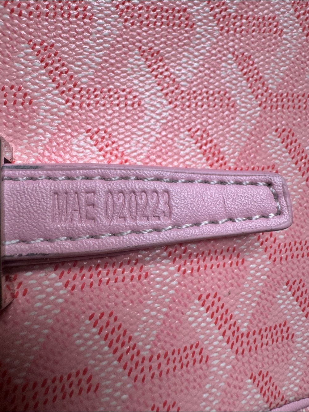 Pink Women’s Shoulder Bag - Designer Style - Picture 8 of 16